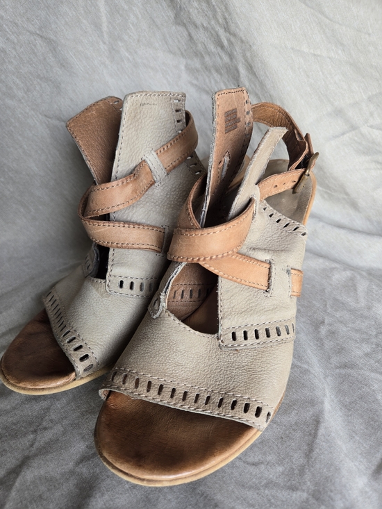 Miz Mooz Shoes - Miz Mooz Beige & Tan Leather Strappy Wedge Sandals Size 38